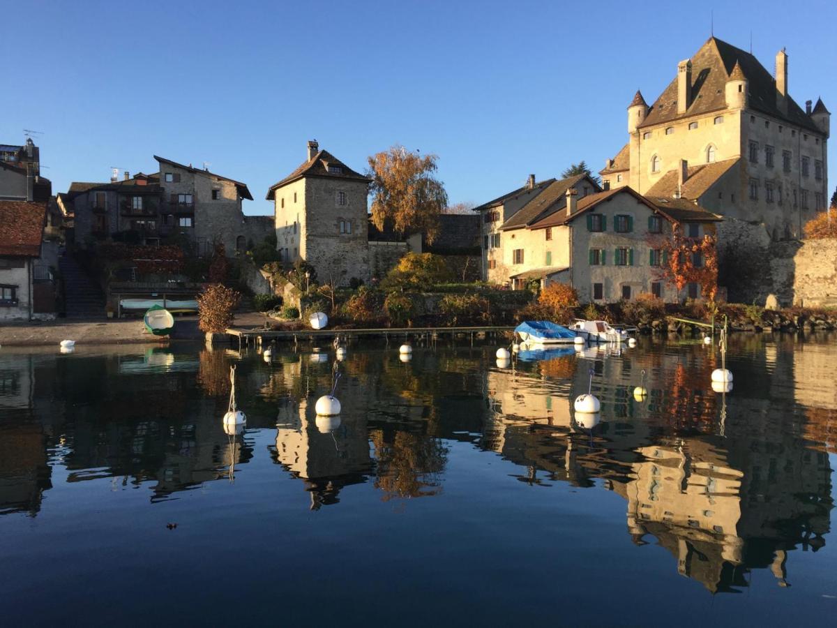 A With A View - Maisonnette Dans Bourg Médiéval Au Bord Du Léman Hébergement de vacances *